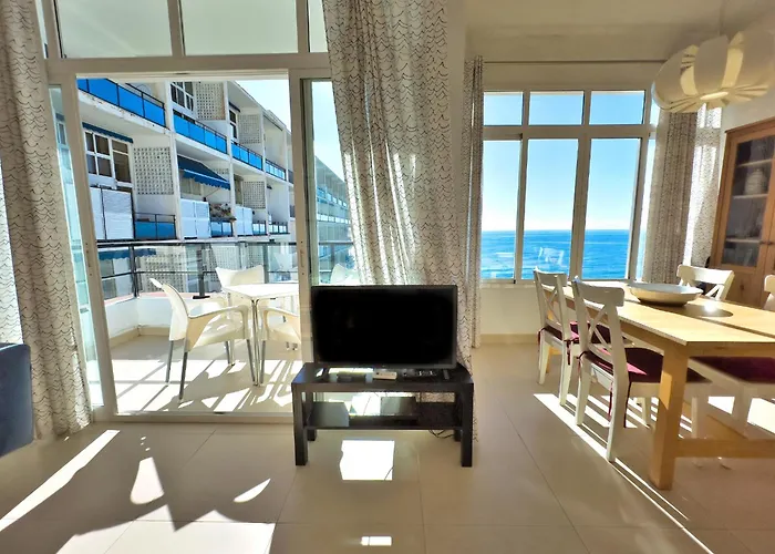 Διαμέρισμα Skol 933 Fantastic Two Bedrooms On The 9th Floor With Amazing Sea Views *
